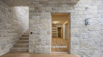 Thumbnail von Unique estate in prime location with a view of Lake Schwarz