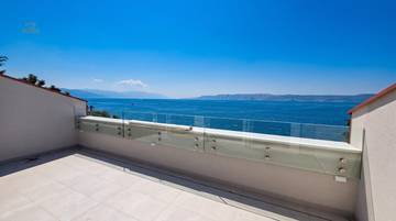 Thumbnail von Newly built apartment in the attic directly by the sea