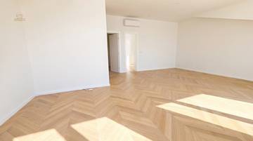 Thumbnail von Newly built apartment in the attic directly by the sea