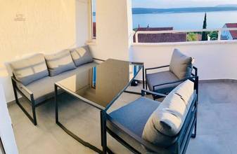 Thumbnail von Maisonette apartment with sea view, garden, and covered parking space