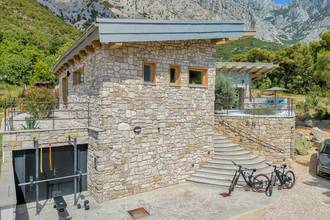Thumbnail von Mediterranean villa with swimming pool, sauna, and sea view on the Makarska Riviera