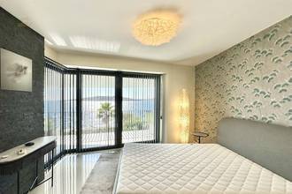 Thumbnail von Designer villa with infinity pool in first row to the sea