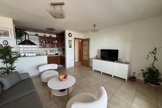 Thumbnail von Renovated apartment with spectacular sea views, two loggias, and garage