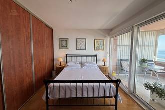 Thumbnail von Renovated apartment with spectacular sea views, two loggias, and garage