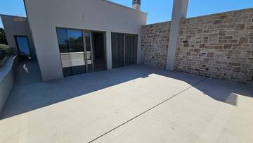 Thumbnail von Newly built apartment with roof terrace and sea view