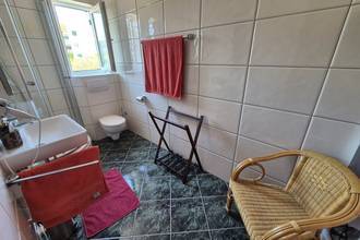 Thumbnail von Semi-detached house with sea view, garden, and garage near the sea
