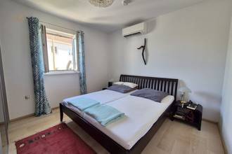 Thumbnail von Semi-detached house with sea view, garden, and garage near the sea