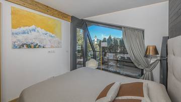 Thumbnail von Luxurious city penthouse with panoramic view