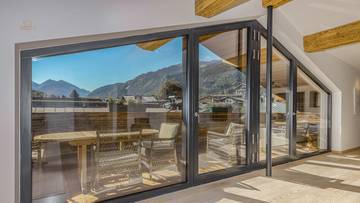 Thumbnail von Luxurious city penthouse with panoramic view
