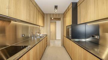 Thumbnail von Luxurious city penthouse with panoramic view