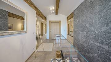 Thumbnail von Luxurious city penthouse with panoramic view