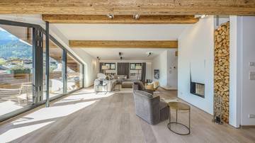 Thumbnail von Luxurious city penthouse with panoramic view