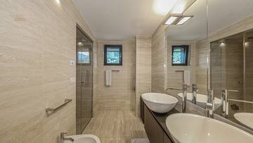 Thumbnail von Luxurious city penthouse with panoramic view
