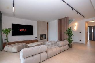 Thumbnail von Modern villa with heated pool, sea view, and rooftop terrace