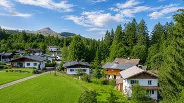 Thumbnail von Building plot with existing structures in a sunny, peaceful location