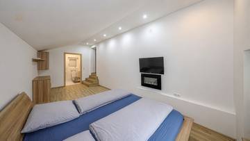 Thumbnail von Spacious single-family house in idyllic location