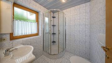 Thumbnail von Spacious single-family house in idyllic location