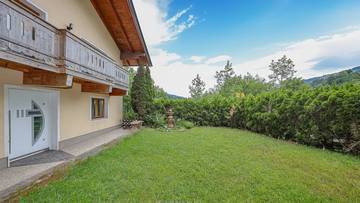 Thumbnail von Spacious single-family house in idyllic location