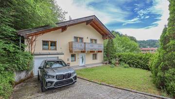 Thumbnail von Spacious single-family house in idyllic location