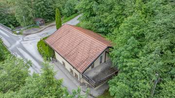 Thumbnail von Spacious single-family house in idyllic location