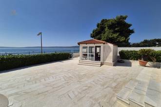 Thumbnail von Semi-detached house with pool in the first row to the sea
