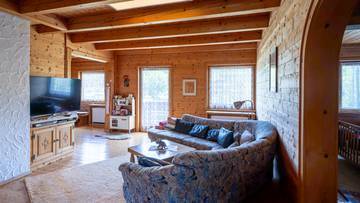 Thumbnail von Single-family house in a sunny, peaceful location
