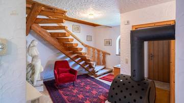 Thumbnail von Single-family house in a sunny, peaceful location