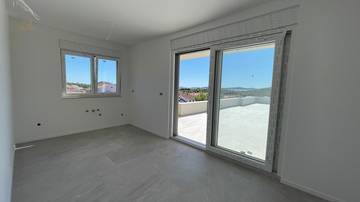 Thumbnail von New build apartment on two floors with roof terrace and sea view