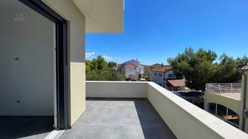 Thumbnail von New build apartment on two floors with roof terrace and sea view