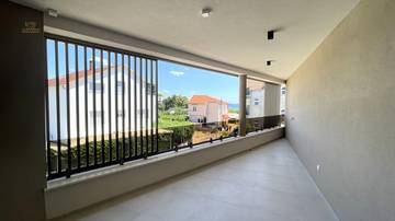 Thumbnail von Newly built apartment with sea view, terrace, and elevator, 50 meters to the beach