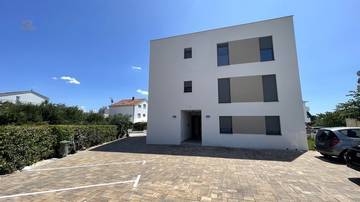Thumbnail von Newly built apartment with sea view, terrace, and elevator, 50 meters to the beach