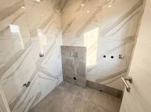 Thumbnail von Renovated house near the sea