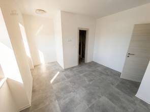 Thumbnail von Renovated house near the sea
