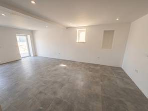 Thumbnail von Renovated house near the sea