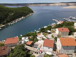 Отремонтированный дом недалеко от моря