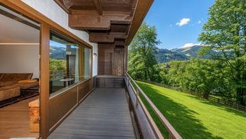 Thumbnail von Exclusive apartment with a recreational residence on Bichlalm