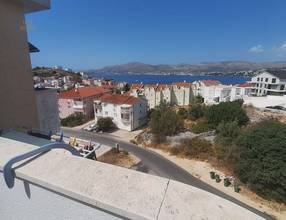 Thumbnail von Furnished apartment with sea view and balcony on the top floor