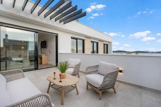 Thumbnail von Modern villa with pool and sea view