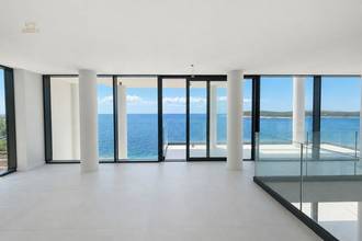 Thumbnail von Modern luxury villa in first line with swimming pool and sea view