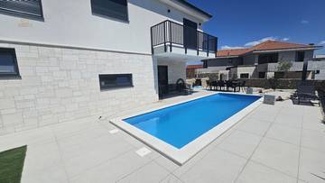 Thumbnail von New semi-detached house with swimming pool and sea view near the sea