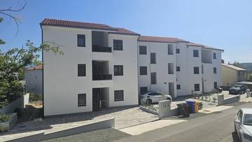 Thumbnail von New apartment on the first floor with sea view and parking space