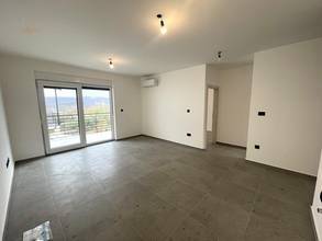 Thumbnail von Newly built apartment with a covered terrace and sea view in a quiet location