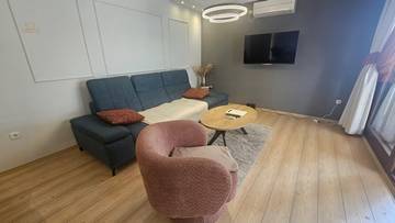 Thumbnail von Modern, fully renovated apartment with sea view just 20 meters from the sea