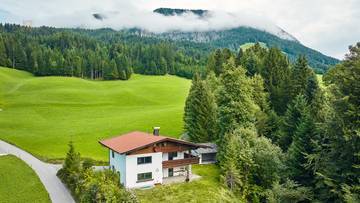 Thumbnail von Alpine retreat with a recreational residence and impressive Kaiser view