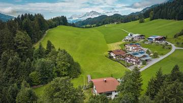 Thumbnail von Alpine retreat with a recreational residence and impressive Kaiser view