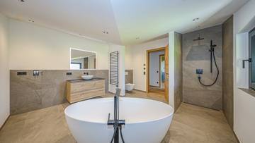 Thumbnail von Luxurious new-build penthouse in prime location