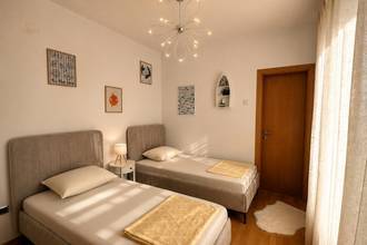 Thumbnail von Villa with swimming pool, rooftop terrace, and sea view