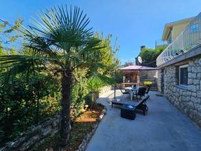 Thumbnail von Furnished ground-floor apartment with a large terrace just 80 meters from the beach
