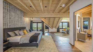 Thumbnail von Luxury villa in prime location with unobstructed Kaiser view