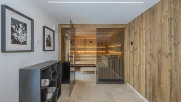 Thumbnail von Luxury villa in prime location with unobstructed Kaiser view